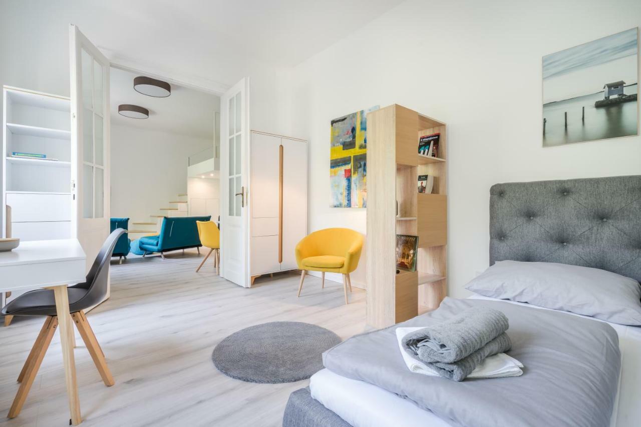 Bpr Color Fusion Home With A/C بودابست المظهر الخارجي الصورة