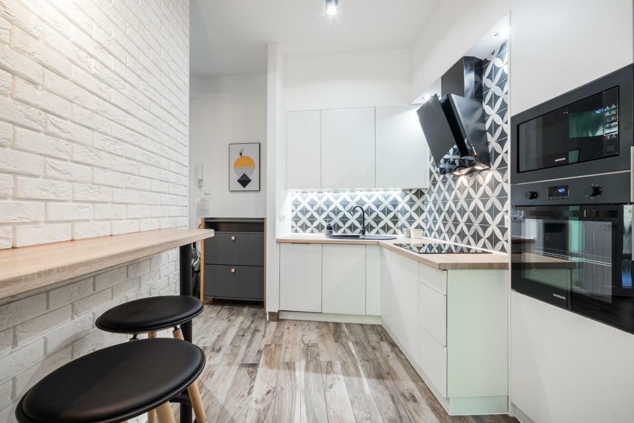 Bpr Color Fusion Home With A/C بودابست المظهر الخارجي الصورة